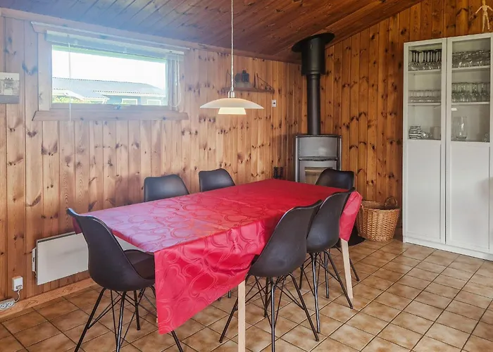 Casa de Férias Three Bedroom In Løkken